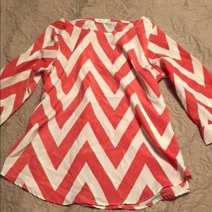 Pink and white top!